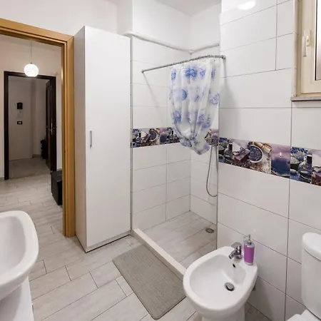 Ashley Apartment *